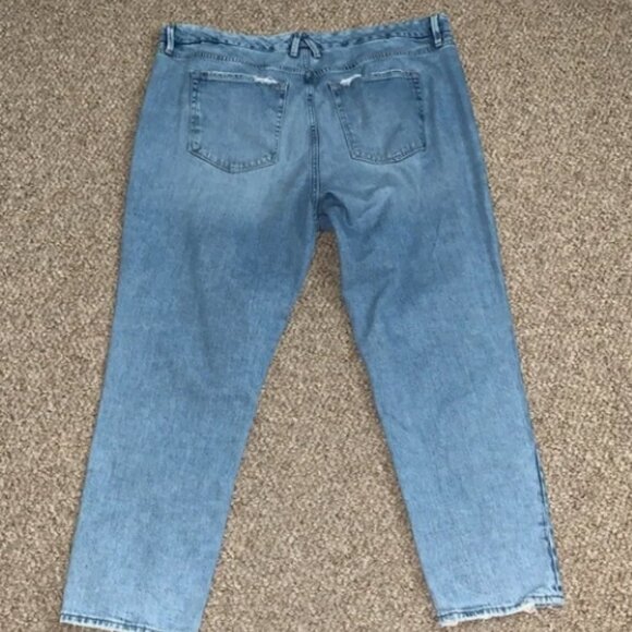 Good American Good Legs Straight Jeans 20 - Picture 6 of 8